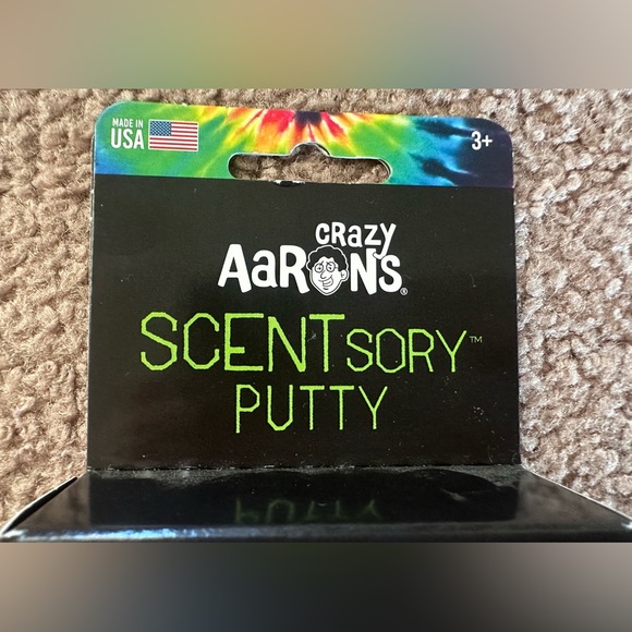 Crazy Aaron’s Scentsory Berry Scent Scented Thinking Putty Jam Session 2.75” Tin - Picture 8 of 16